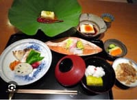 ミシュランの和食店【味の風にしむら】さんで正月ランチと 奈良のパワースポット大神神社でお参り♪