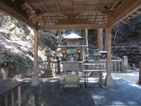 南禅寺の裏山の不動滝