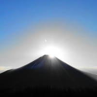 竜ヶ岳から望むダイヤモンド富士