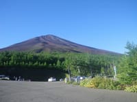 富士山の山肌を
