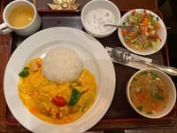 タイ料理の蟹カレー