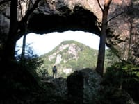 奥三河の秘境｢乳岩峡の渓谷美、天然石門の通天門｣＆温泉を楽しみましょう