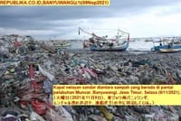 画像シリーズ527「浜辺のゴミ問題」”Permasalahan Sampah di Pantai”