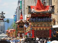 絢爛豪華な山鉾が都大路を彩る　祇園祭
