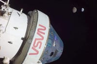 有人宇宙船の自撮り画像