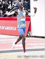 キプタム選手がマラソン世界新