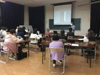 ５月１５日（月）、小山市豊田公民館主催 「楽しく学ぼう！初心者向けスマートフォン講座」、 全３回の１回目の講座がスタート