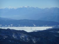 木曽駒ヶ岳へまっすぐ伸びる御神渡りは鷲ヶ峰・1798mから（２月１４日）