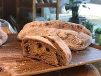 北海道・上士幌移住生活614 「青島のパン屋の友人の作ったドイツパン・シトーレンパン」