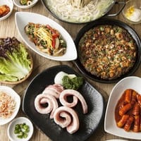 新大久保地区でダントツ人気の韓国料理店