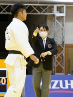 東京2020柔道男子66kg級日本代表決定戦を判定した女性審判