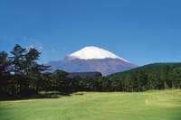 【富士国際ゴルフクラブ】で富士に向かってナイスショット！