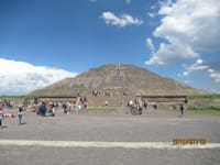 世界一巨大な登れるピラミッド！メキシコの世界遺産テオティワカン