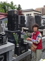 今年初めての蓼科山荘暮らし(10) 松本両親のお墓参り、塩尻姉宅訪問