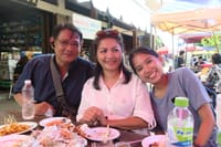 タイ訪問記⑤　タイ人家族と行くアムパワー水上マーケット
