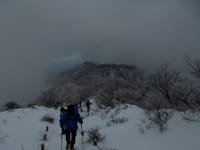 雪道で疲労困憊；でも素晴らしい光景を堪能した丹沢塔ノ岳