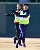 【阪神タイガース情報】楽しみな近本ら新入団7選手が、鳴尾浜で新人合同自主トレ始動、プロの第一歩を踏み出した。