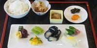 日本の食卓