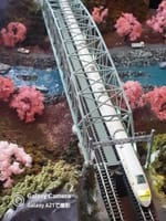小田急ロマンスカー50000形VSEがTOMIX複線曲弦大トラス鉄橋の桜並木を走る！