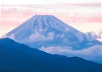 今日の富士山と一昨日の富士山〈夕焼け）