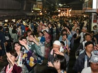 ◆中止となりました◆日本一の盆踊り「郡上おどり」と郡上八幡の町並みをじっくり散策、ましてこの日は「第４０回郡上八幡城下町花火大会」です