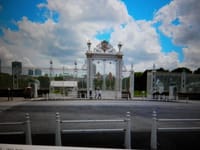 『迎賓館赤坂離宮と紀尾井町界隈の散策を楽しみましょう』