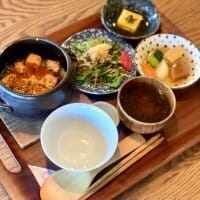 新春の鎌倉初詣と大仏ハイキング　アツアツ土鍋ごはんと昭和レトロなカフェ