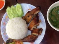 カンボジアで食べたトリご飯とブタご飯とロックラック