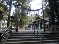 ☆日本最古の神社としてその名を知られマイカー参拝者多し【大神神社】