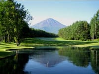 【富士桜カントリー倶楽部】で、富士山と、ゴルフ。