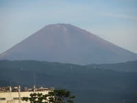 今朝の富士山とカラオケ