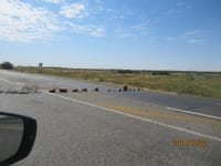 南アフリカ、高速道路、交通妨害で閉鎖。お巡りさんの粋な計らいで通していただく。ヨハネスブルグ～クリスティーアーナ間270km　'19 10.22
