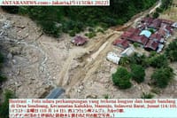 画像シリーズ866「気象気候地球物理庁は、インドネシアの一部の地域での洪水と地滑りに警戒することを強く求めた」 “BMKG imbau waspada banjir dan longsor di sebagian wilayah di Indonesia”