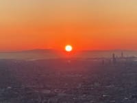 生駒山「真赤な夕陽」