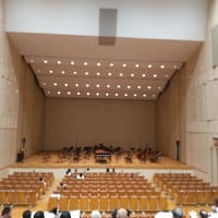 東誠三が弾くピアノ協奏曲　モーツァルトとメンデルスゾーン