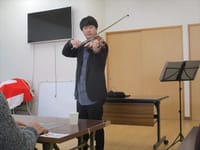 バイオリンコンサートが岐南町川手畑公民館で開催 (2199)
