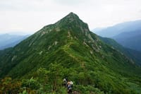 谷川連邦　　大源太山(1598m)　・　平標山(1984m)