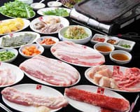 ソフィア　話題の韓国料理を食す　大人の夜会