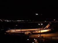 航空科学博物館で夜の空港と飛行機を撮影しよう