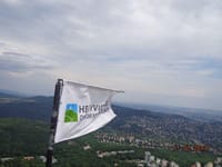 ハンガリーのブダ側の最高峰ヤーノシュ山527m登山