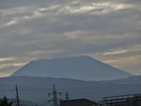 富士山見ながら「よこはま物語」を歌う