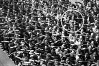 勇気ある男 didn’t salute Hitler