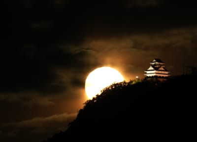 岐阜城と叢雲の月（２）