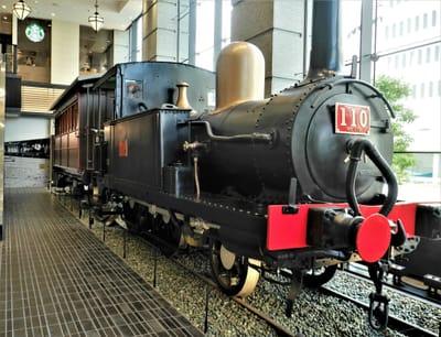 　　　イギリスから輸入された　" 国鉄110形 蒸気機関車 "
