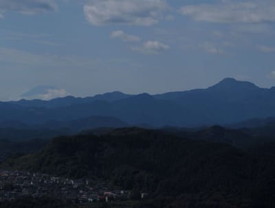 あら、富士山と大岳山が見えてる