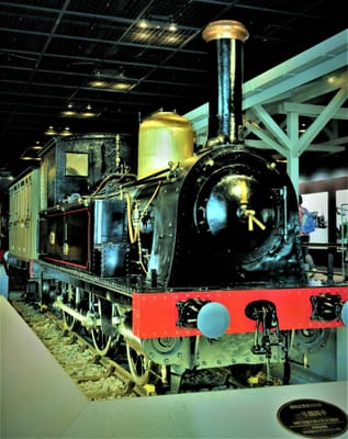 　　　　<蔵出し写真>  1号機関車 〈1871年、英国製〉