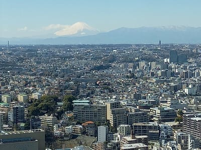 　🗻「ザ・タワー横浜北沖」46階 展望台から見る富士山 !