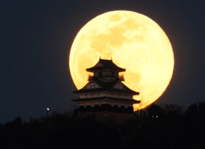 岐阜城と満月（２）