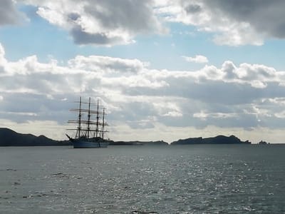  「帆船」座間味島沖～阿嘉島到着 ５  (慶良間諸島５島巡りツアー３日目)   2023年１月29日