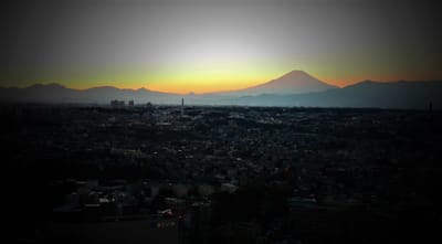 🗻「ザ・タワー横浜北沖」展望台から見る"富士山夕景"　 [完]　マジックアワー